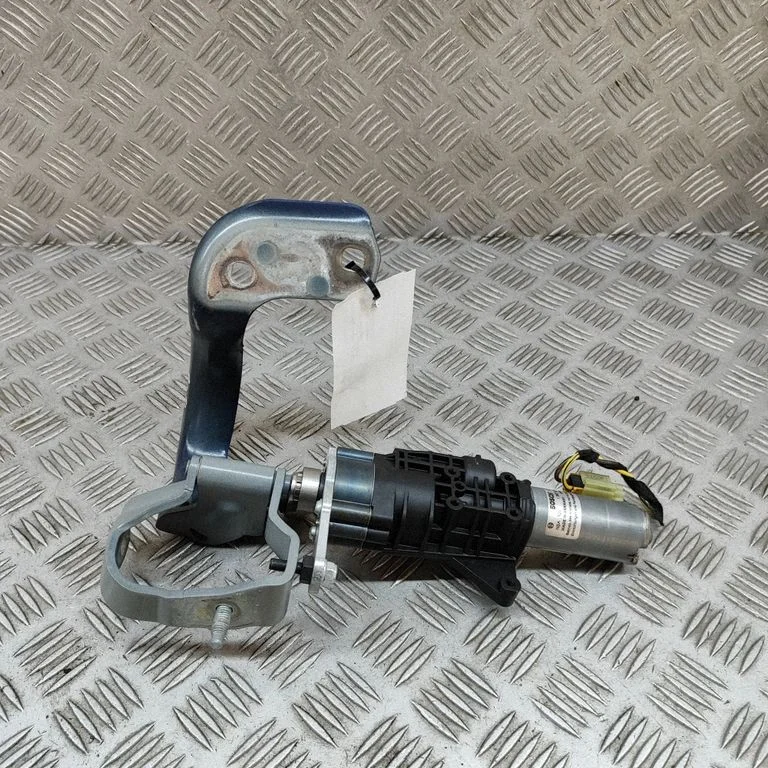 Aizmugurējā vāka eņģe (-es) 4G9827300A