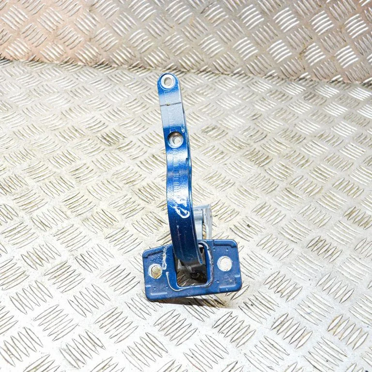 Tailgate/trunk/boot hinge – Saab 9-5 (2006-2010), right