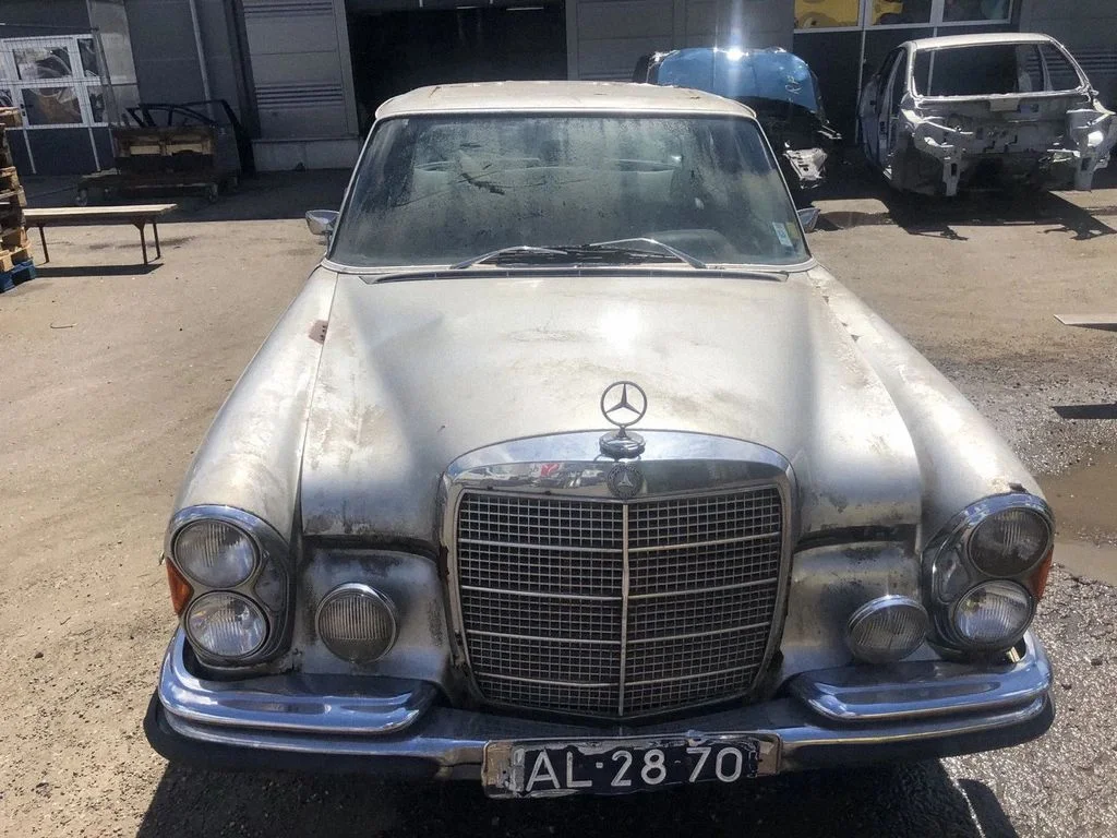 Mercedes-Benz 250-280