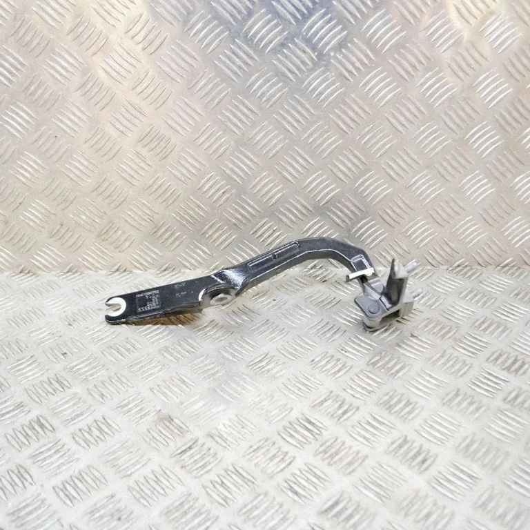Aizmugurējā vāka eņģe (-es) 7295644