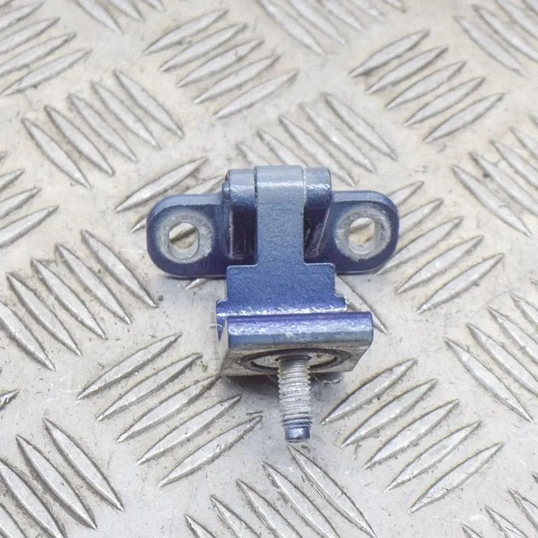Tailgate/trunk/boot hinge 8V3827299A – Audi RS3 (2015-2019)