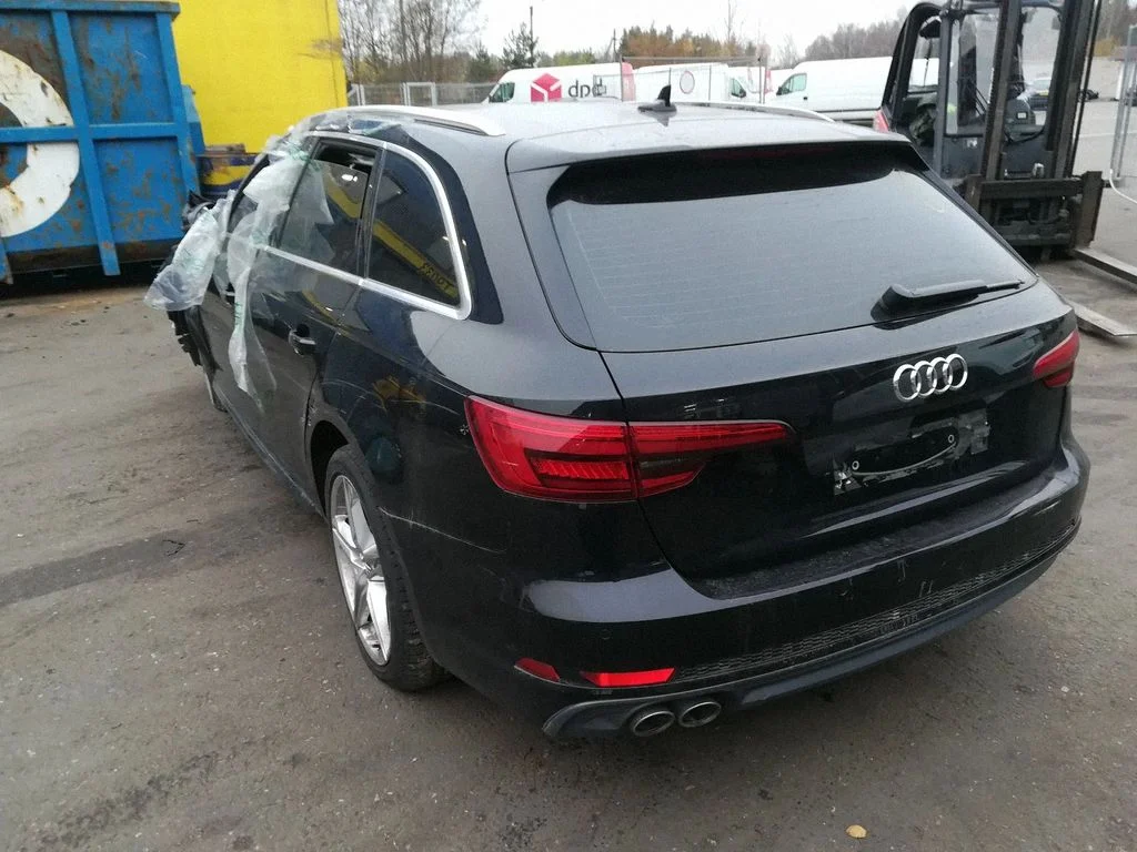 Audi A4, S4