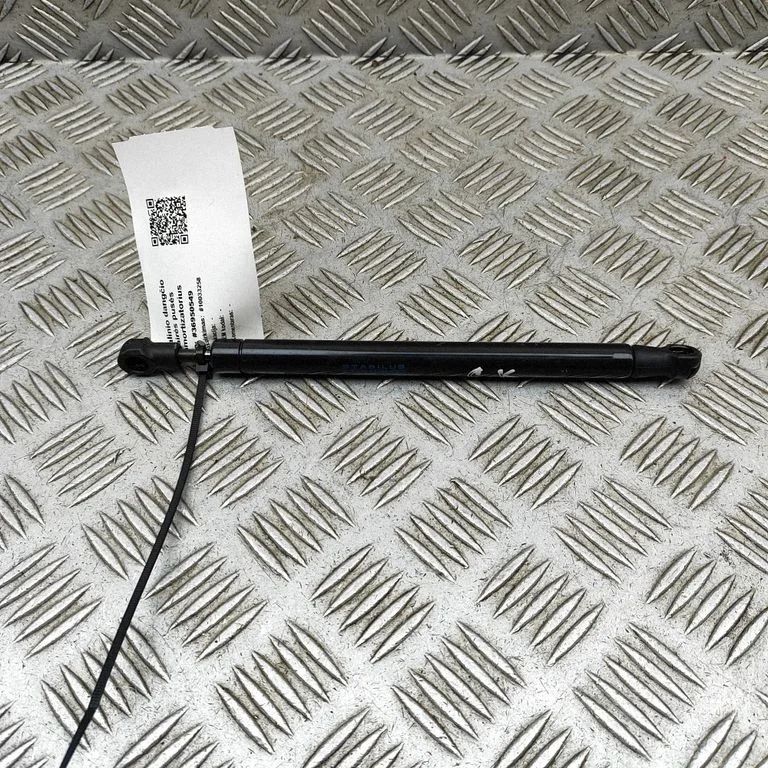 Aizmugurējā vāka amortizators 3G5827550