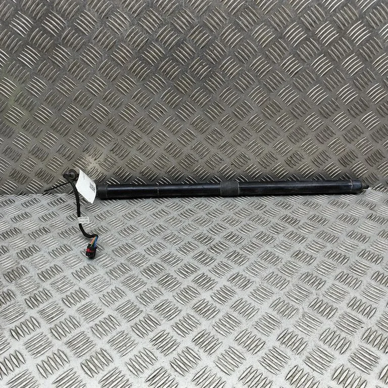 Tailgate/trunk strut/damper – Porsche Cayenne (92A) (2010-2017)