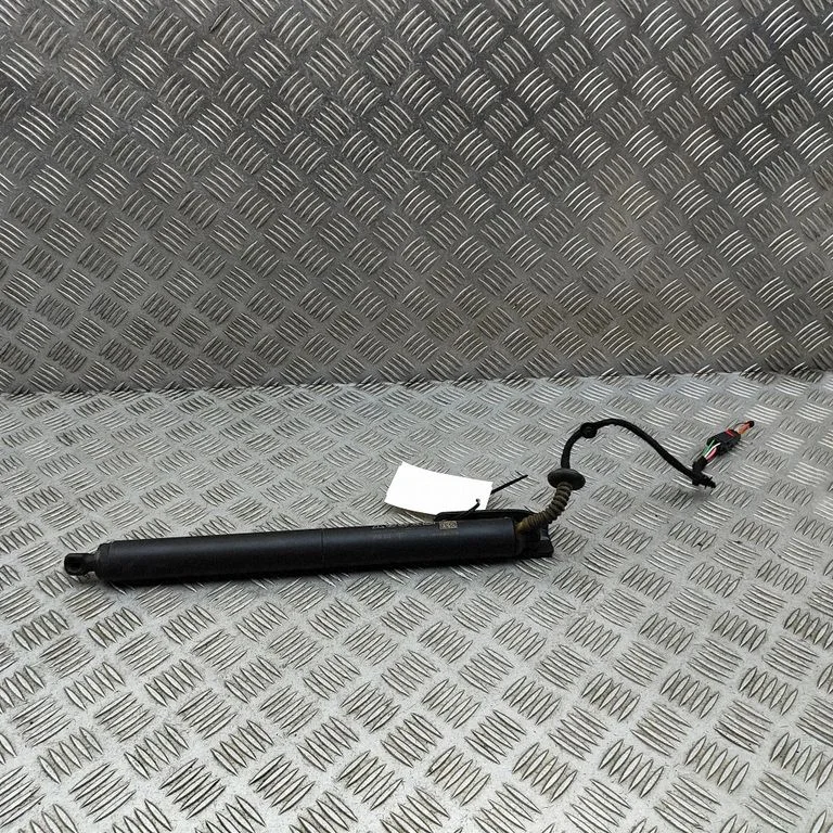 Aizmugurējā vāka amortizators 9J0827851A