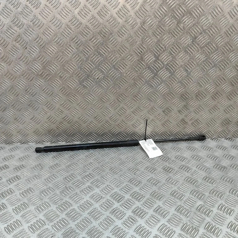 Siłownik (sprężyna gazowa) klapy bagażnika A4479800264