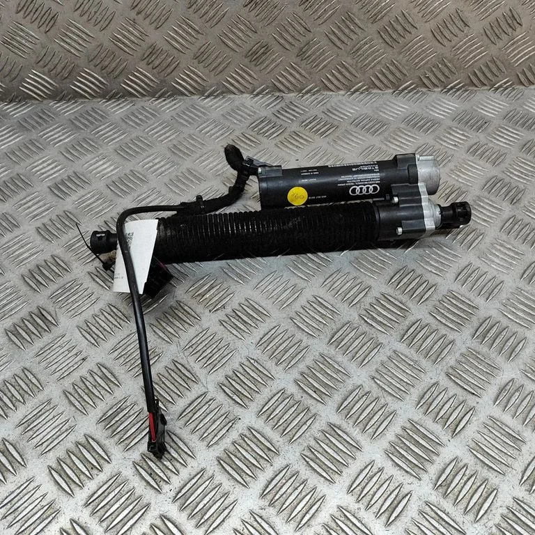 Aizmugurējā vāka amortizators 4G5827851B
