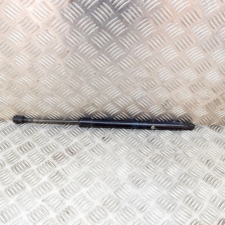 Tailgate/trunk strut/damper – Volkswagen Touran II (2010-2016)