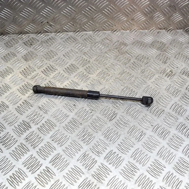 Tailgate/trunk strut/damper – Audi A4 S4 B6 8E 8H (2001-2005)