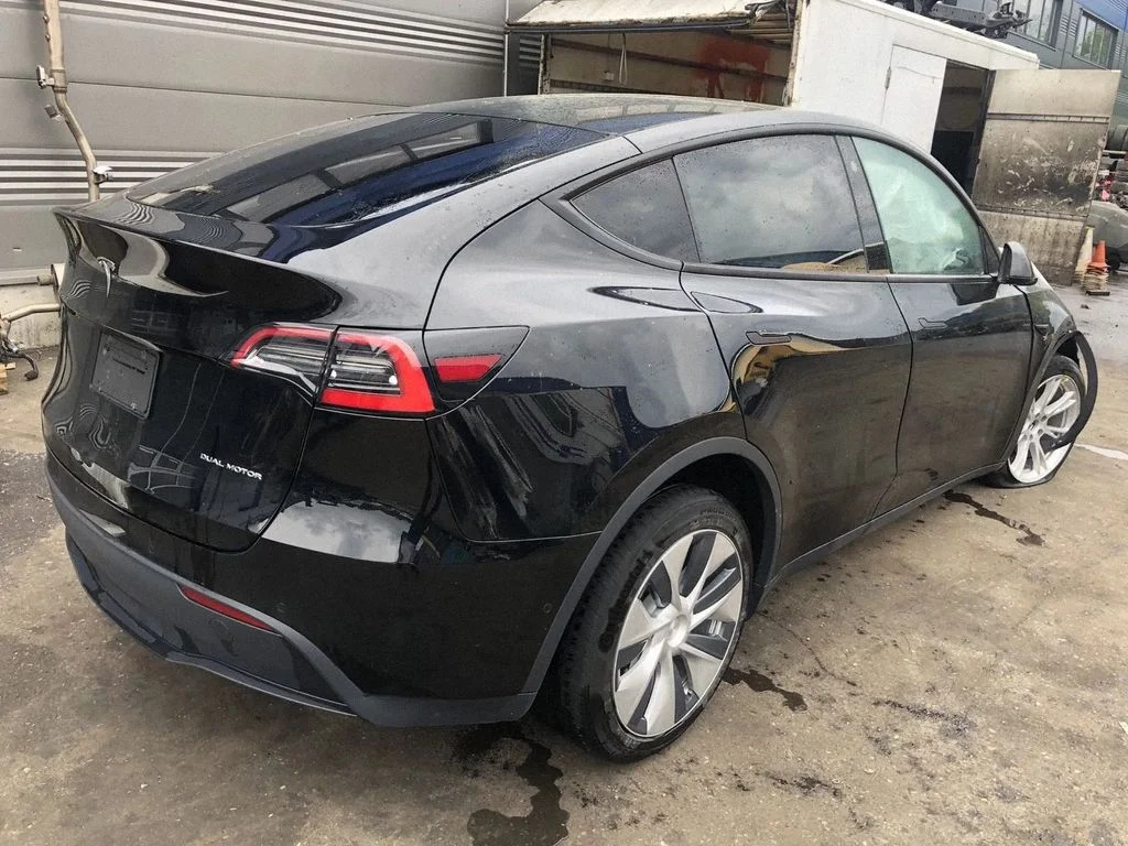 Tesla Tesla Model Y
