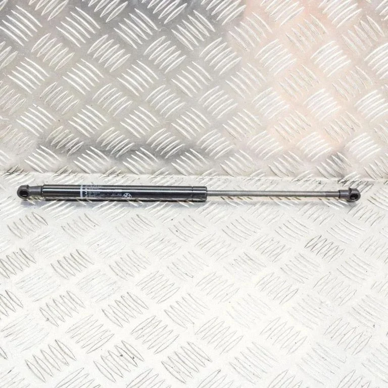 Aizmugurējā vāka amortizators – BMW Series 4 M4 F82 F83 (2014-2020)