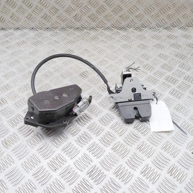 Tailgate/trunk/boot lock/catch/latch AF6314B529AF
