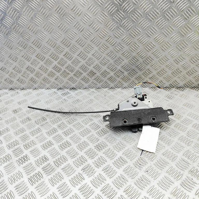 Zamek klapy bagażnika 31253052