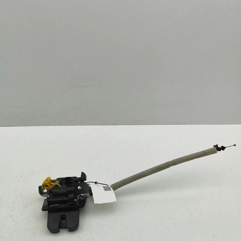 Tagaluugi lukk 11A827506 – Audi Q6 e-tron (2024-)