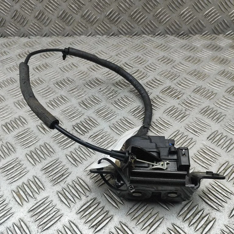 Tagaluugi lukk 04589176AC
