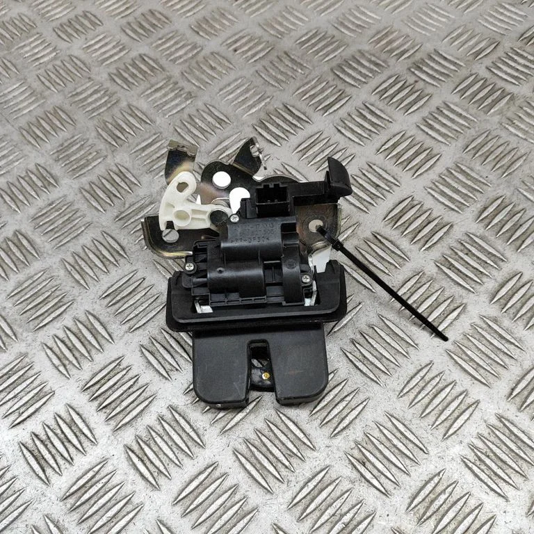 Tailgate/trunk/boot lock/catch/latch 8R0827505