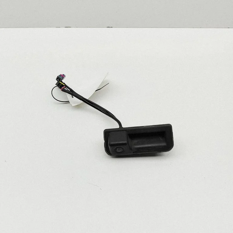 Atpakaļgaitas kamera 81A827566A
