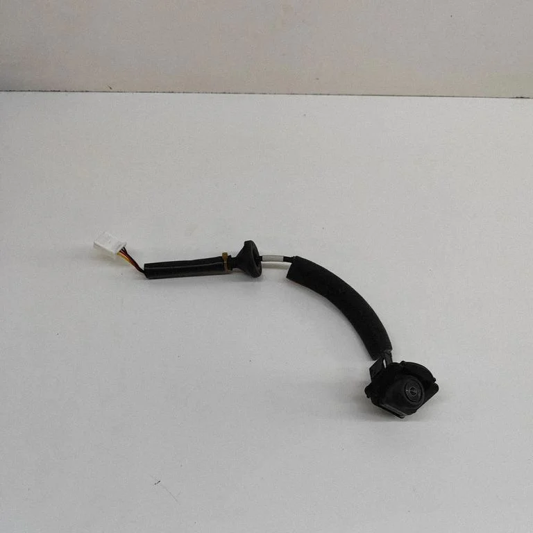 Tagurduskaamera G52P67RC0