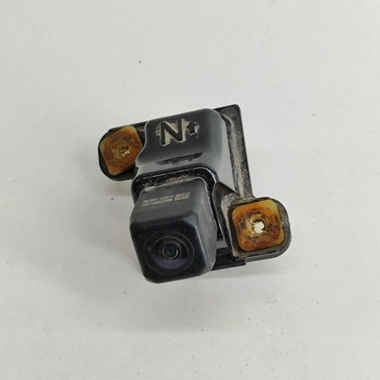 Tagurduskaamera 867B042020