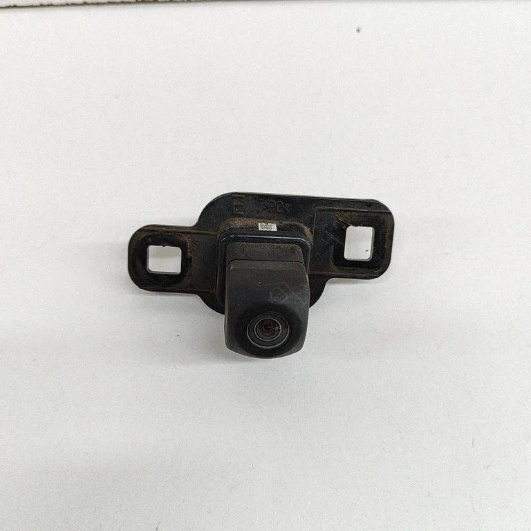 Tagurduskaamera 8679005040