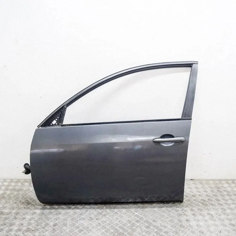 Priekšējās durvis 80153AV630
