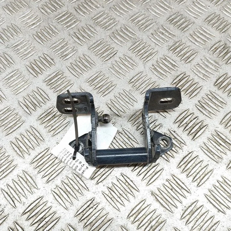 Esiukse ülemine hing 104553700H