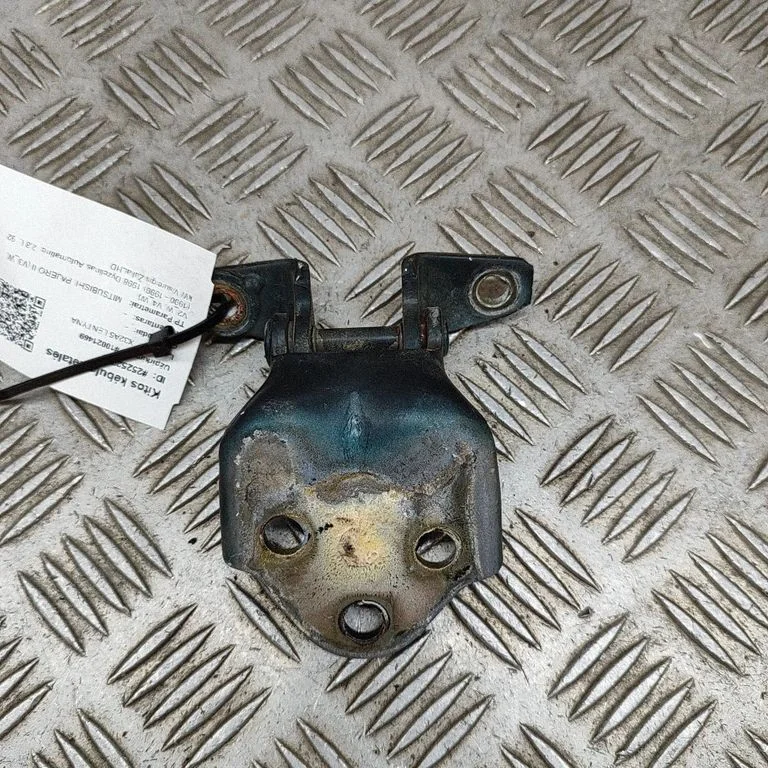 Esiukse ülemine hing MB517721