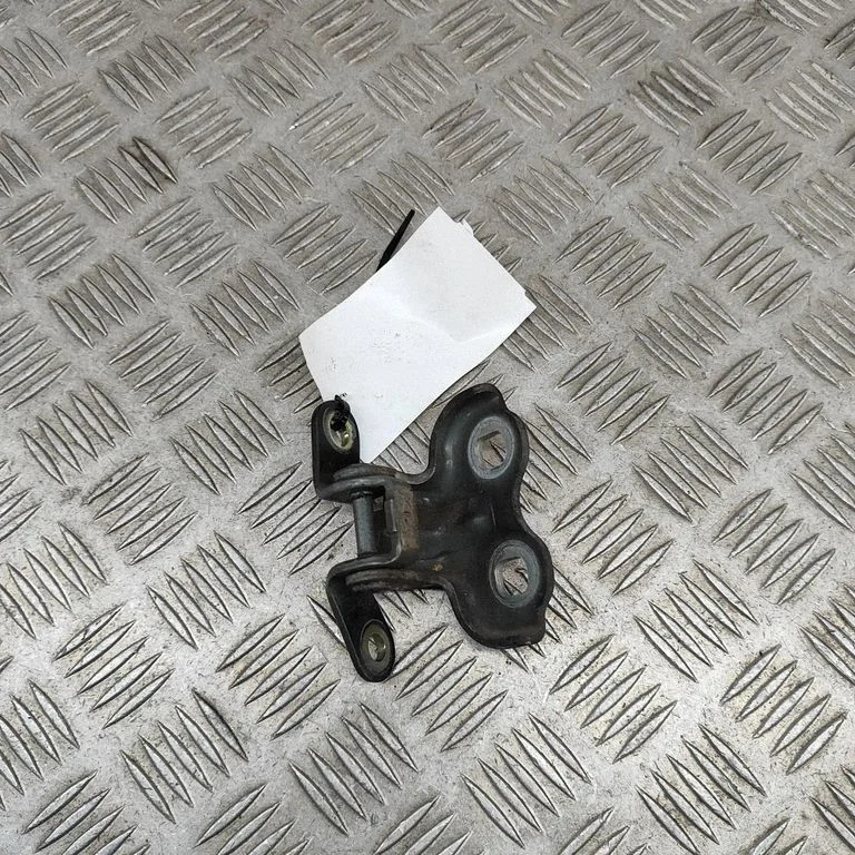 Priekšējā augšējā eņģe 13505400
