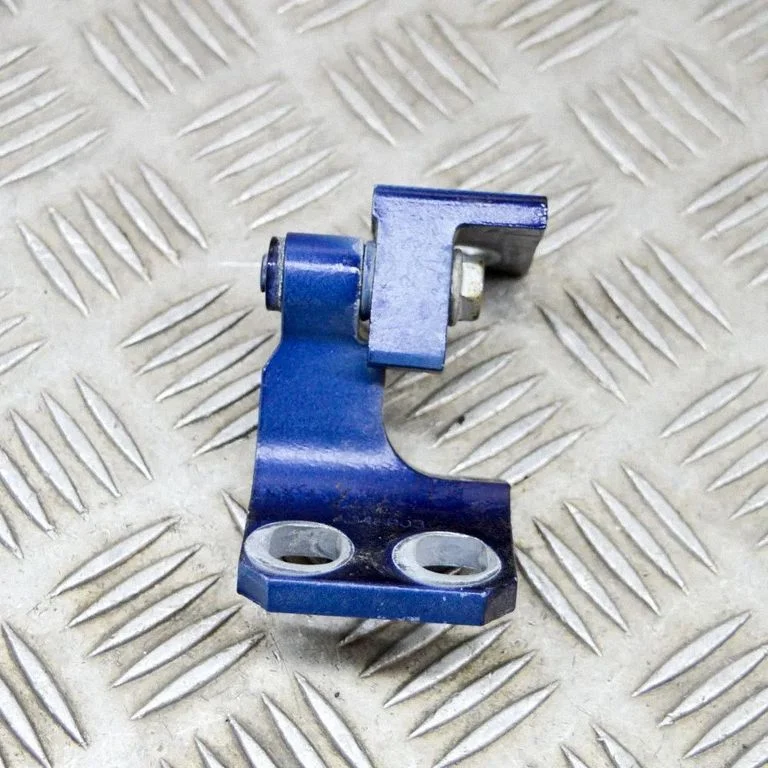 Esiukse ülemine hing A048903