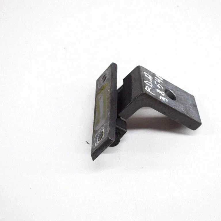 Front door upper hinge – BMW X3 F25 (2010-2017)