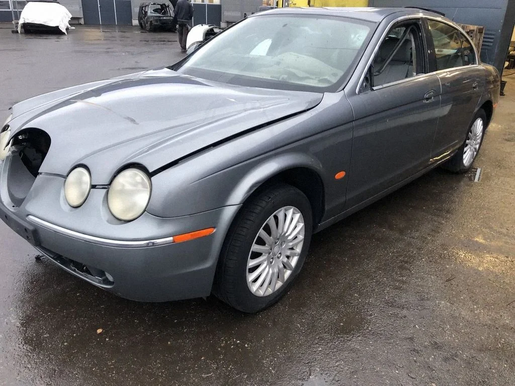 Jaguar S-Type