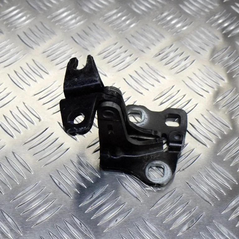 Front door upper hinge – right