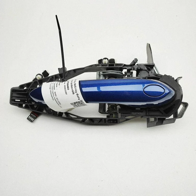 Esiukse välimine käepide – BMW iX3 G08 (2020-)