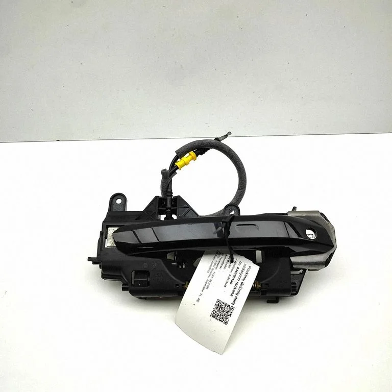 Esiukse välimine käepide 8W02837812A
