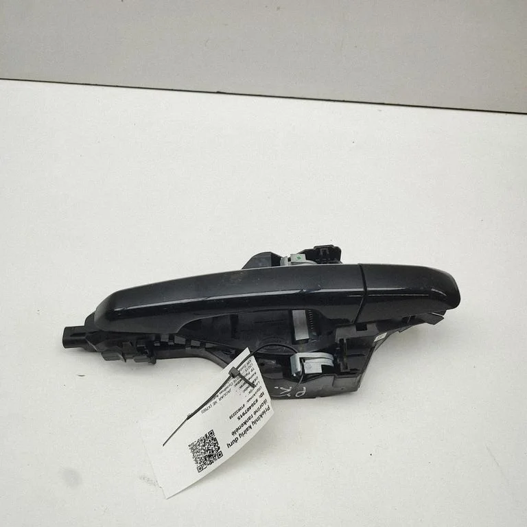 Klamka zewnętrzna drzwi przednich BJ32224N02