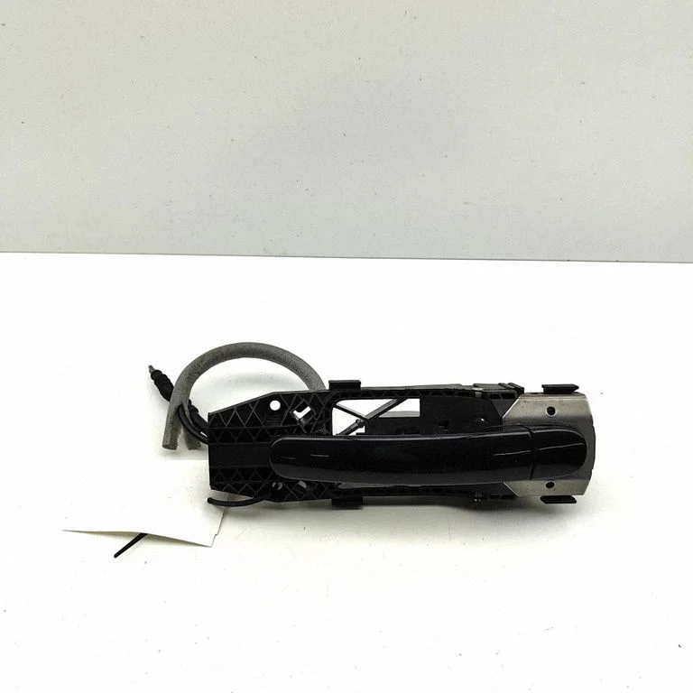 Klamka zewnętrzna drzwi przednich 5N0837205M
