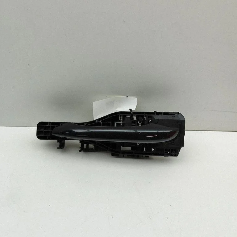 Front door exterior handle 95B837205