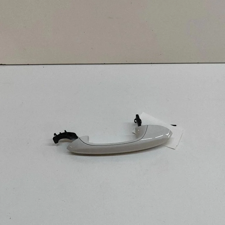 Esiukse välimine käepide – BMW X3 F25 (2010-2017)