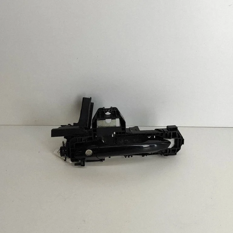Front door exterior handle – Mercedes-Benz CLA-Class C117 X117 W117 (2013-2019)