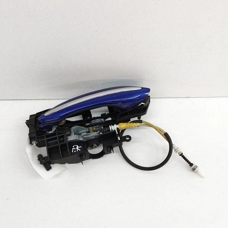 Esiukse välimine käepide – BMW 6-seeria F12 F13 (2010-2018)