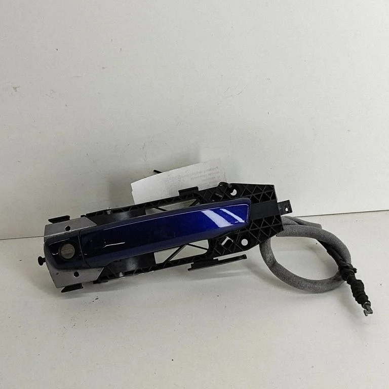 Ārējais atvēršanas rokturis 8V0837206A