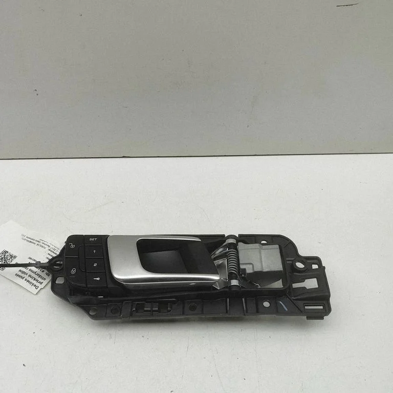 Front door interior handle 971837020