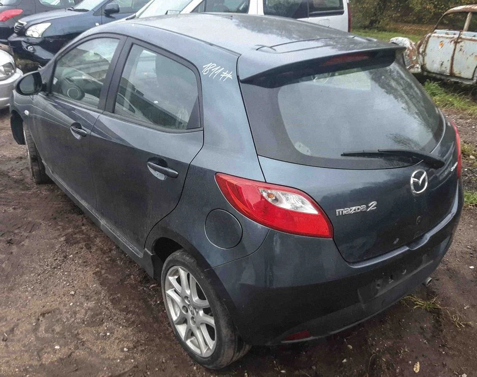 Mazda 2