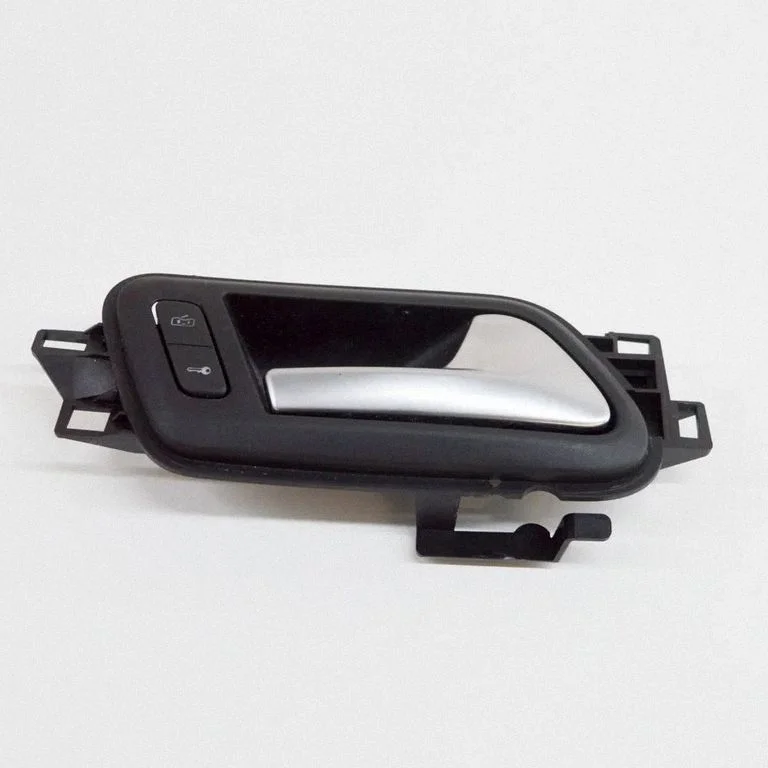 Front door interior handle – Volkswagen Amarok (2010-2020)