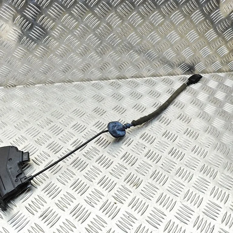 Front door lock 805026245R