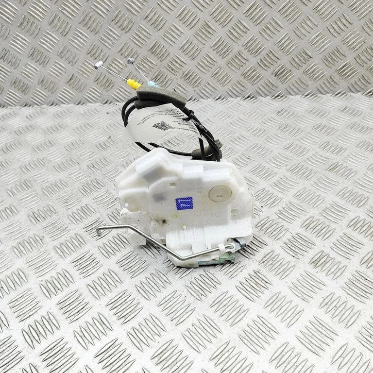 Esiukse lukk 5715B052