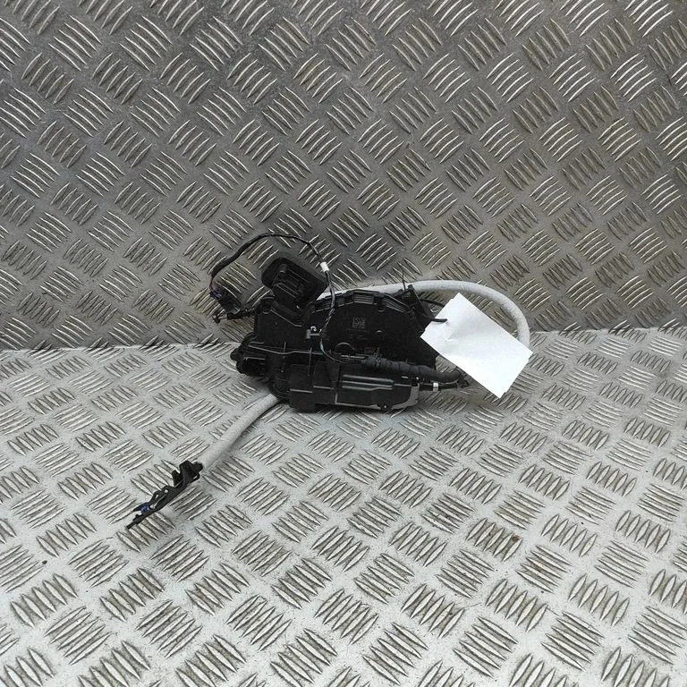 Esiukse lukk – Ford Explorer EV (2024-)