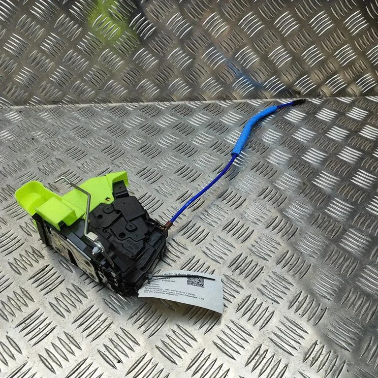 Esiukse lukk 81320R2020