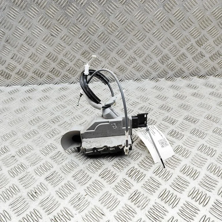 Priekšējo durvju slēdzene 9820531380
