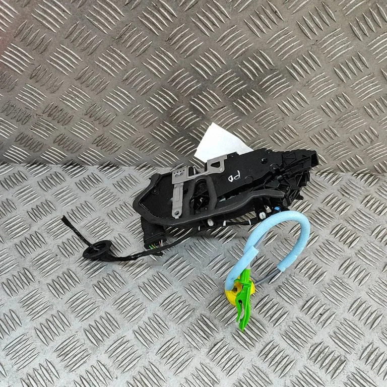 Front door lock – BMW X2 U10 (2023-)